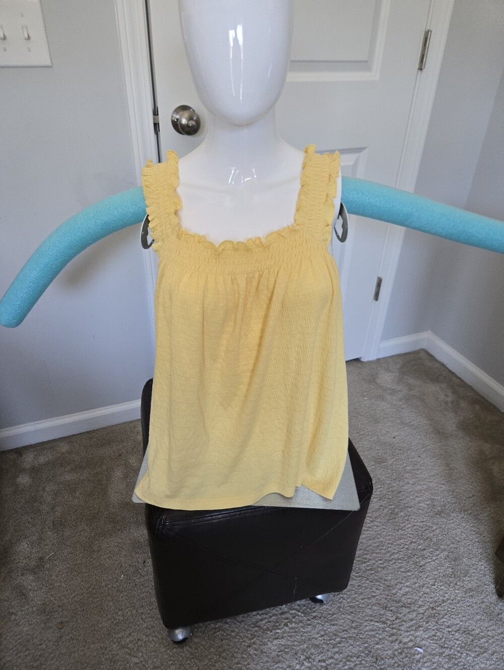 LC Lauren Conrad Yellow Ruffle Smocked Scoop Neck Tank Top XXL